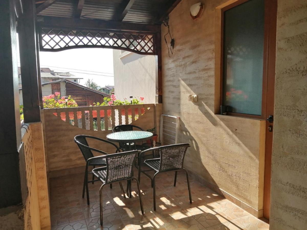 Dariya Guest House 萨帕雷瓦巴尼亚 外观 照片
